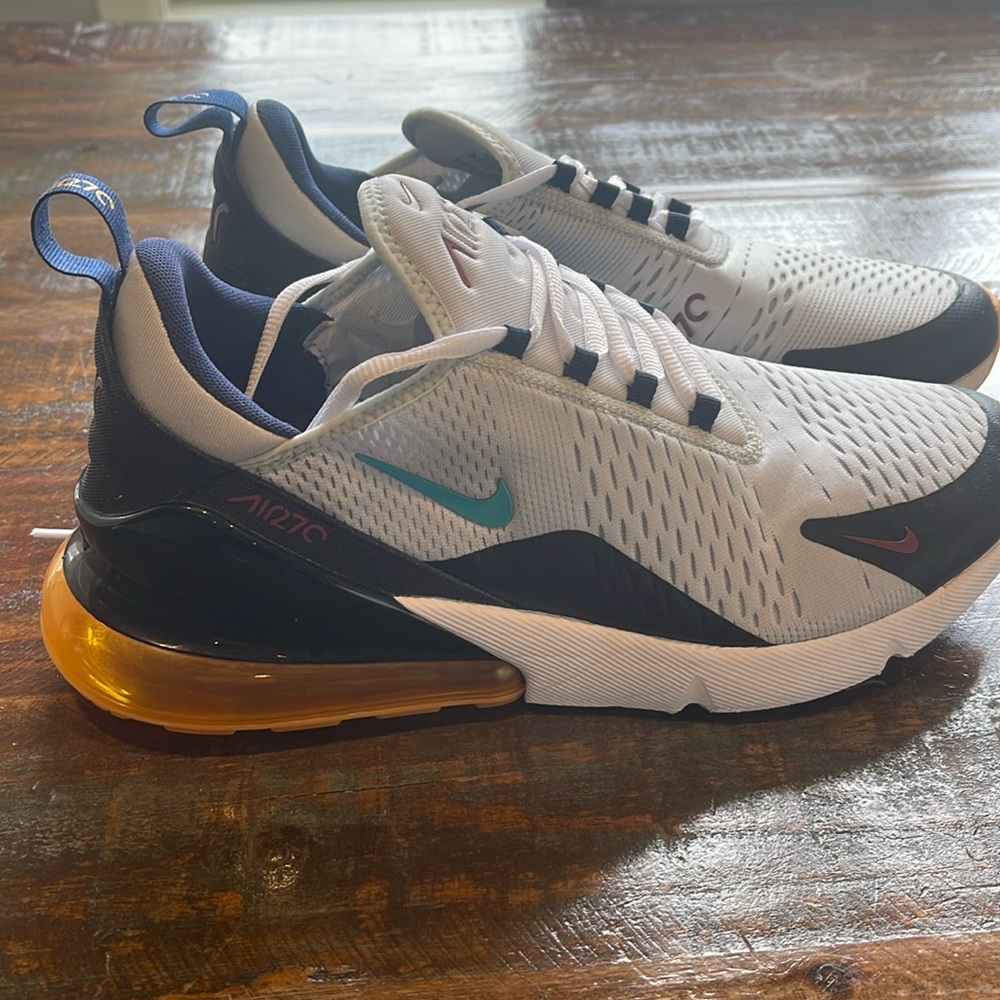 Nike air